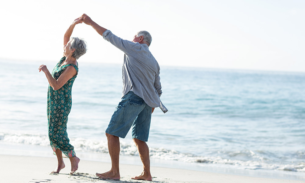 Retired Couple Exercising to reduce cancer risk